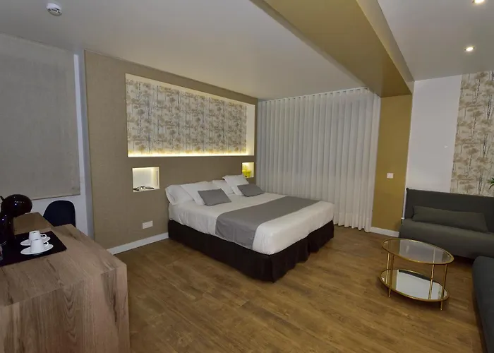 Rey Don Sancho Zamora